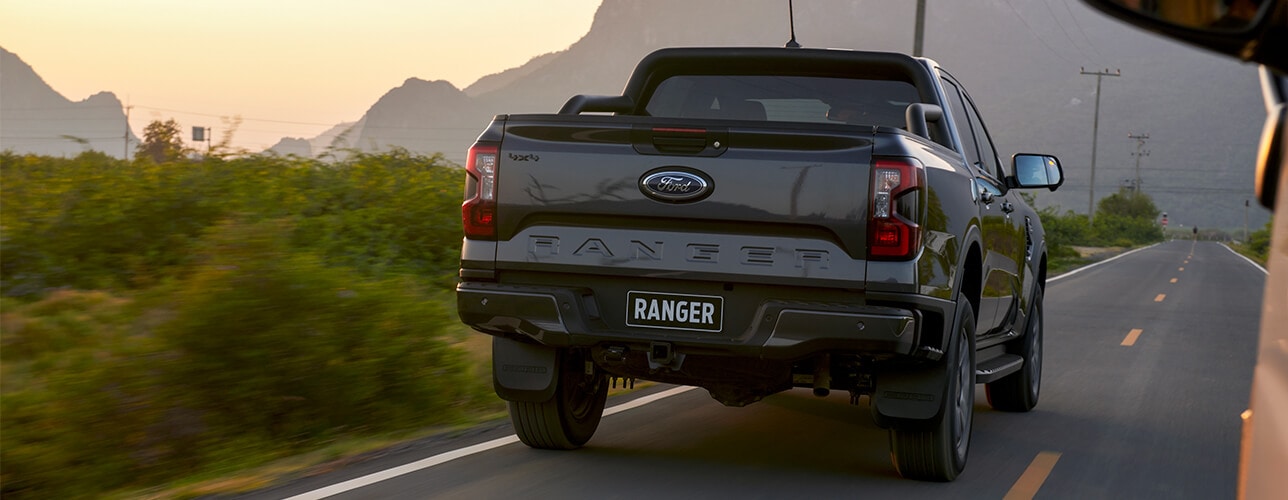 Ford Ranger Thế Hệ Mới: Xe Bán Tải với Tính Năng An Toàn Cao cấp